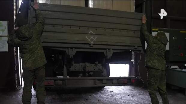 Бойцам "Севера" доставили праздничные продуктовые наборы