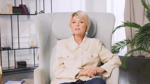 Невестка Меньшовой нарушила молчание после ухода Алентовой