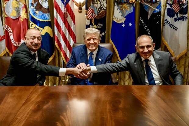 Азербайджан предоставил свою территорию для ударов по Ирану: источник