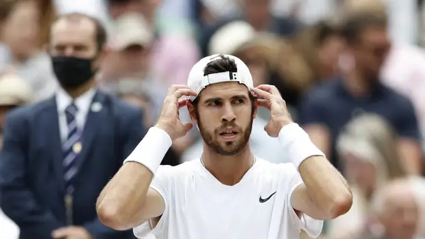 Хачанов прокомментировал поражение от Шаповалова в четвертьфинале Уимблдона