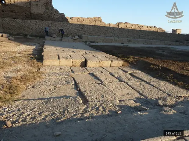 Интересные объекты в окрестностях дендерского храма