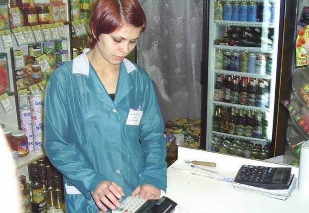 Симпатичные продавщицы