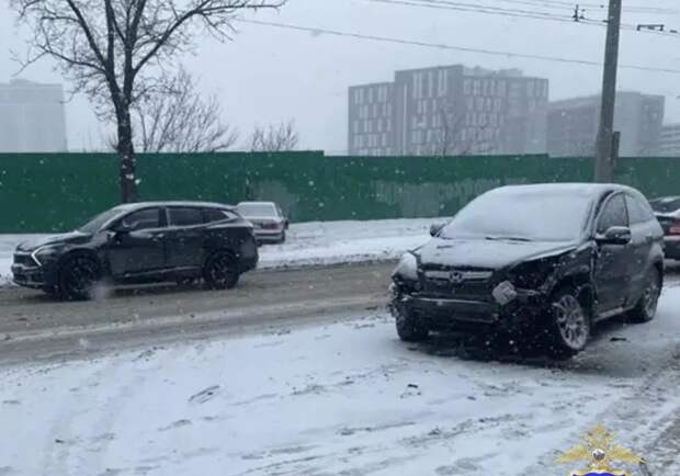 Три человека покалечились в ДТП около заправки в Самаре