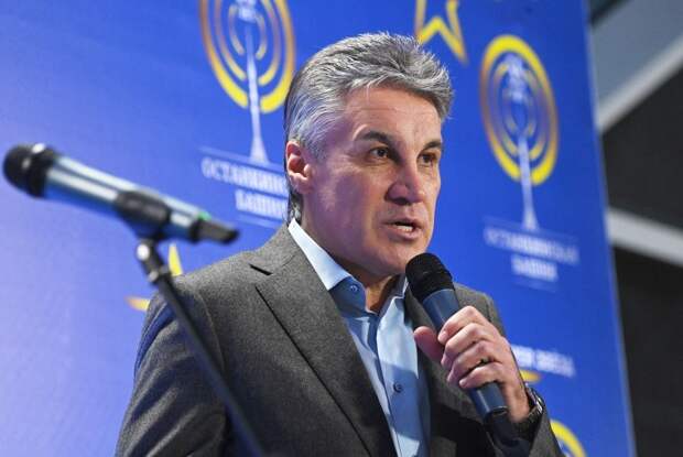 Медведев направил телеграмму с соболезнованиями родным Пиманова