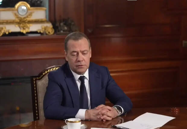 «Подлодок не нашли»: Медведев высказался о Трампе и отношениях с США