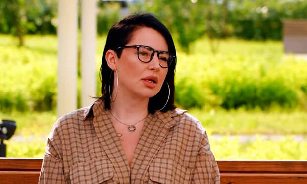 У пьющей Саши Черно из "Дома-2" отобрали ребенка