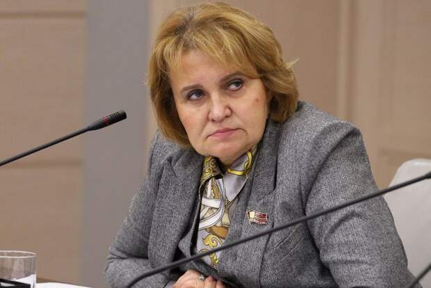 Единоросс Гусева настаивает на увеличении бюджетной помощи безработным Единоросс Гусева настаивает на увеличении бюджетной помощи безработным