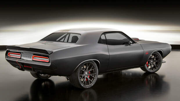 Dodge Challenger 1971 года оснастили 485-сильным мотором и коробкой от «Вайпера»