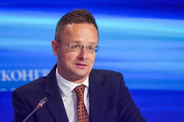 Глава МИД Венгрии неожиданно согласился с украинским политиком