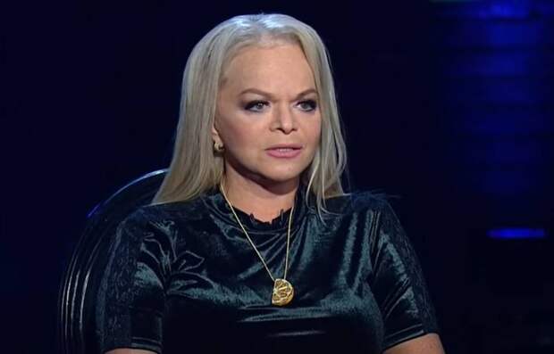 Баста раскритиковал Ларису Долину после скандала с Валей Карнавал