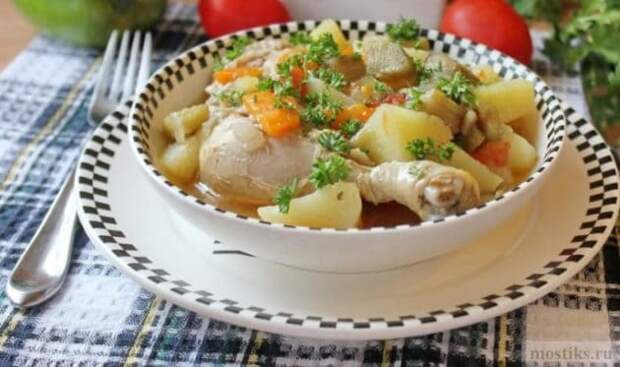 ЖАРКОЕ ИЗ КУРИЦЫ С ОВОЩАМИ