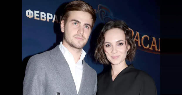 Стася Милославская впервые за долгое время вышла в свет с женихом