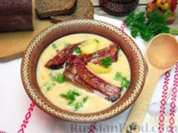 Фото к рецепту: Пидбывани крумпли с копчёными рёбрышками (закарпатский суп)