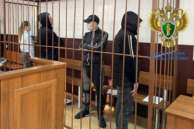 Защита забравшей деньги у Долиной курьера Цырульниковой обжаловала приговор