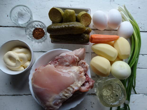 Салат «Гнездо глухаря» - неожиданно пришёлся по вкусу моей молодёжи, совсем не любителям советских салатов