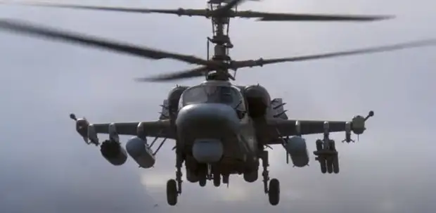 Минобороны опубликовало видео уничтожения бронетехники ВСУ вертолётами Ка-52