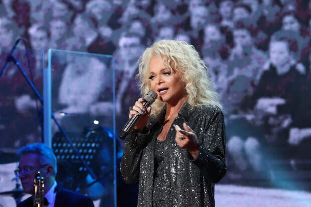 Юбилейный концерт Ларисы Долиной в Санкт-Петербурге перенесли на ноябрь