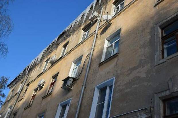 В Тамбове проверяют качество уборки наледи с крыш