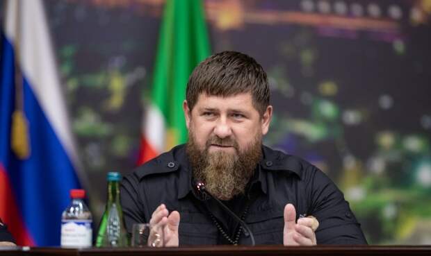 Кадыров: чеченские бойцы эвакуировали людей из обстреливаемого дома в Херсоне