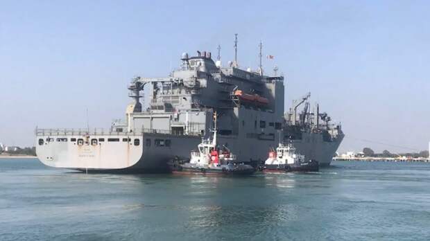 СМИ: Эсминец США USS Robert E. Peary затонул после удара иранских ракет