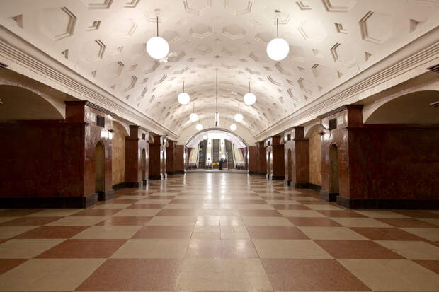 Станция метро «Красные ворота»