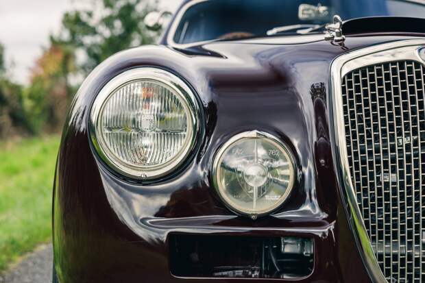 Рестомод Lancia Aurelia Outlaw European CSL на 300 лошадиных сил