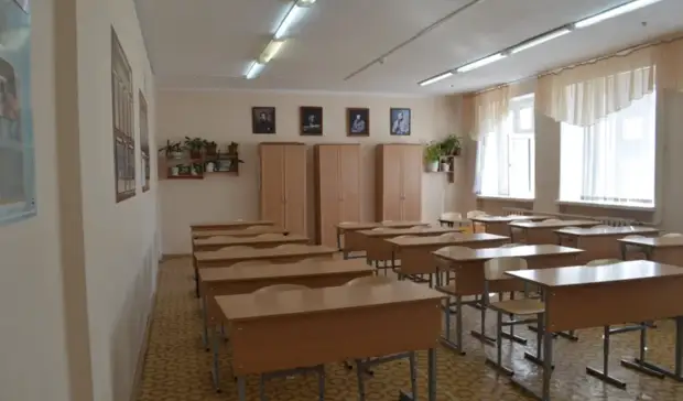 Стало известно, как будут учиться школьники в майские праздники