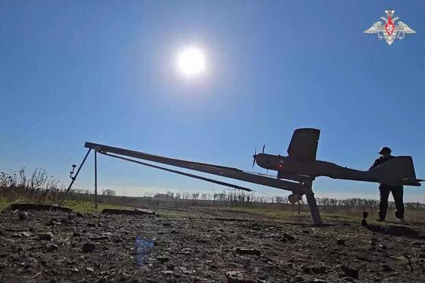 Российские БПЛА лишают Украину нефтяных запасов: дым пожаров стоит над заводами