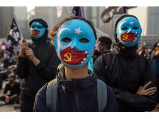 Тяжёлая уйгурская карта в чужих руках