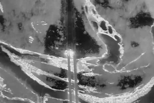 «Герань» врезалась в железнодорожный мост в Сумской области