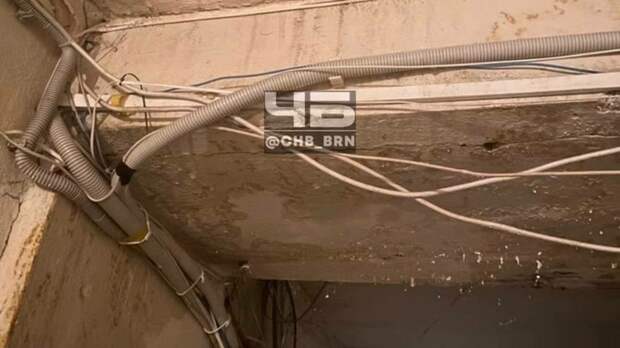 Жители Барнаула пожаловались на постоянные протечки в многоэтажке и на бездействие УК