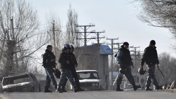 У участников беспорядков в Казахстане изъяли 54 бутылки с зажигательной смесью