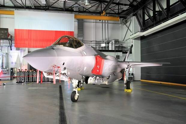 Польским F-35 предрекли роль ядерных ударных самолетов