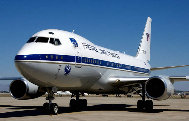 Пентагон перебросил самолет ядерной войны E-4B Nightwatch в Лос-Анджелес