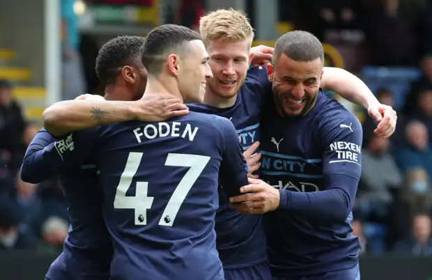 В концовке матча «Манчестер Сити» – «Реал» на поле выбежали болельщики