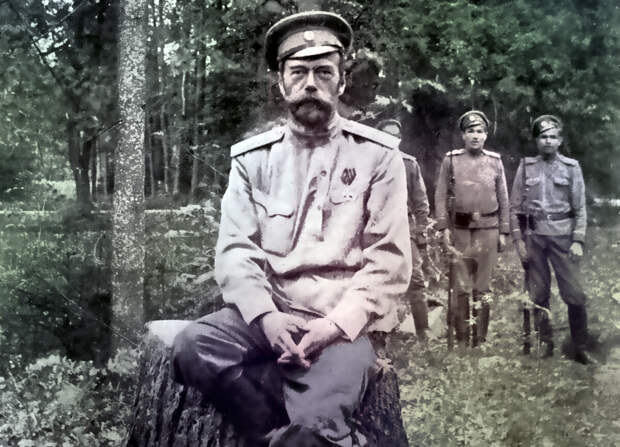 Николай II сразу после отречения