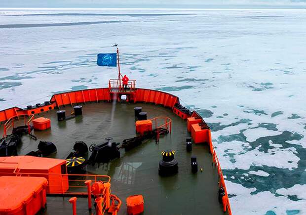 «У семи арктических нянек ребёнок слегка кривоват!» (с) Эксперт уверен, что России необходимо менять стратегию освоения Арктики
