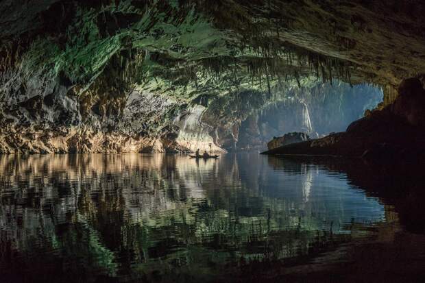8 фото пещеры Tham Khoun в Лаосе, в которой можно снимать кино
