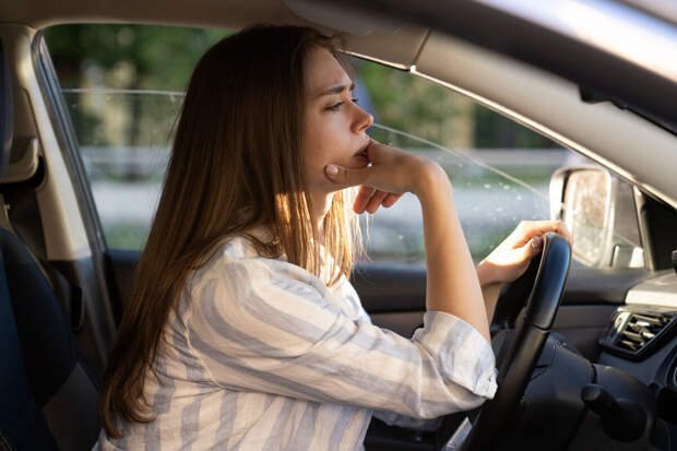 Автоюрист Славнов: в РФ мужчины-водители чаще обращаются за помощью из-за ДТП