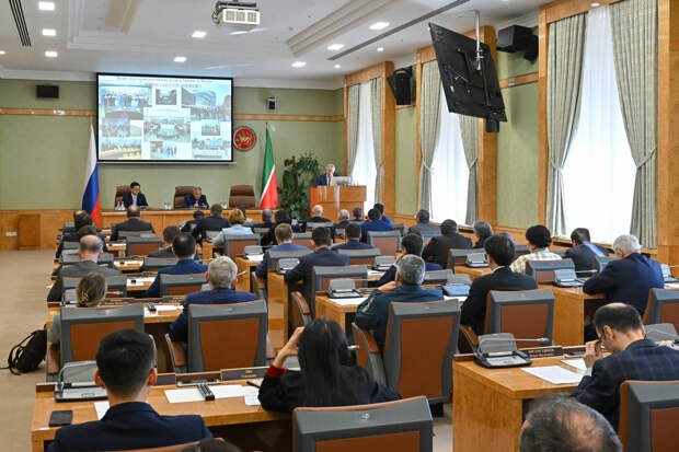 Раис РТ провел заседание оргкомитета форума технических университетов России и Китая