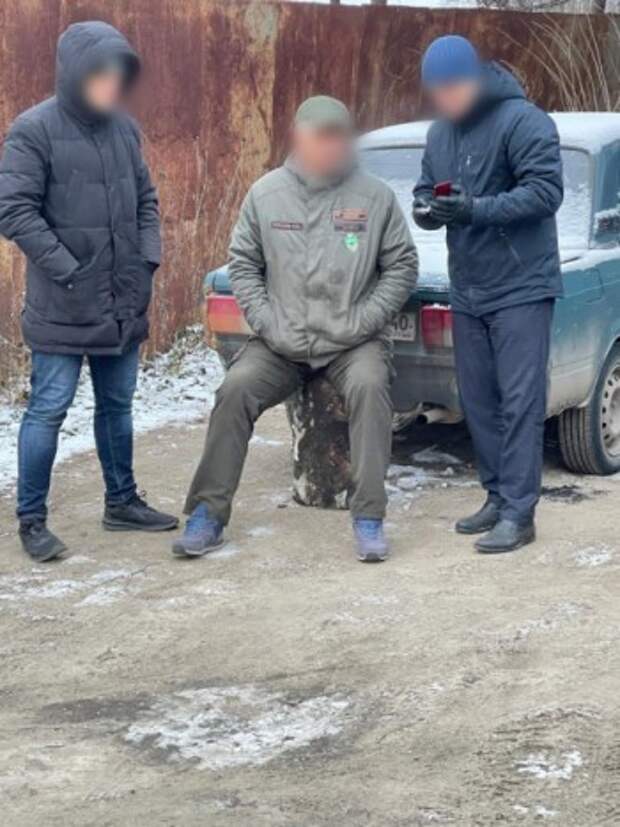 Мэр усть кута. Два чиновника. Начальник отдела убн зко абдрахманов аскар конырович. Поймал чиновника. Поймал чиновника.