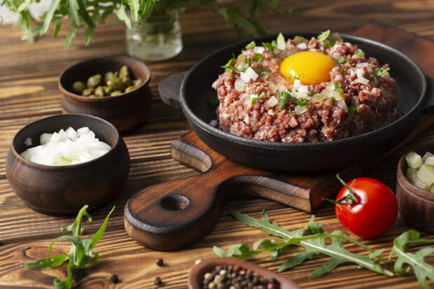 Норма или перебор: врач Симаков назвал безопасную суточную порцию майонеза