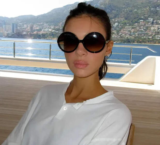 Никола Пельтц