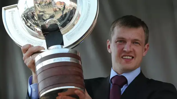 Трёхкратный чемпион мира вспомнил, как хоккеисты российской молодёжки курили в самолёте