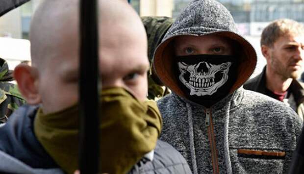 Украинские националисты оскорбляли Чехию перед посольством Словакии | Продолжение проекта «Русская Весна»