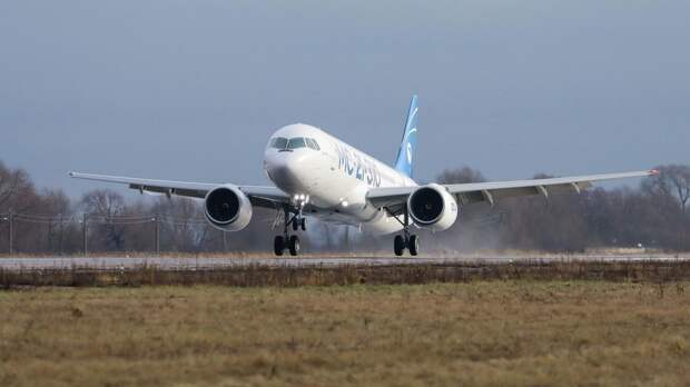 Аэропорт Саратова временно не принимает и не отправляет рейсы