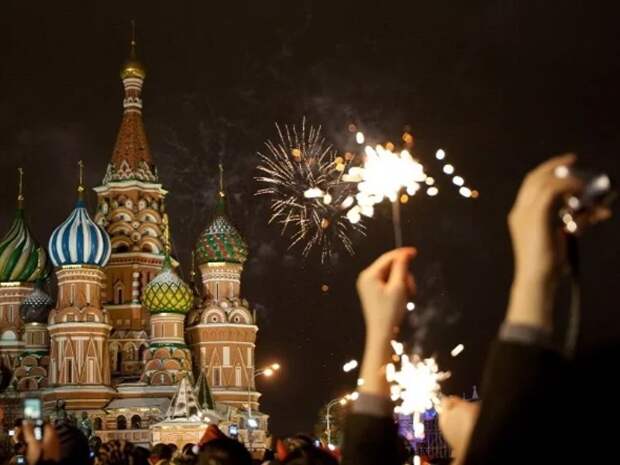 Адская предновогодняя гонка: нелепые традиции русского народа в канун Нового года