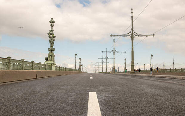 В Петербурге подвели итоги ремонта дорожных сооружений за 2025 год