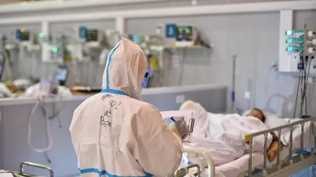 За сутки в России выявлено менее 14 тыс. заболевших коронавирусом