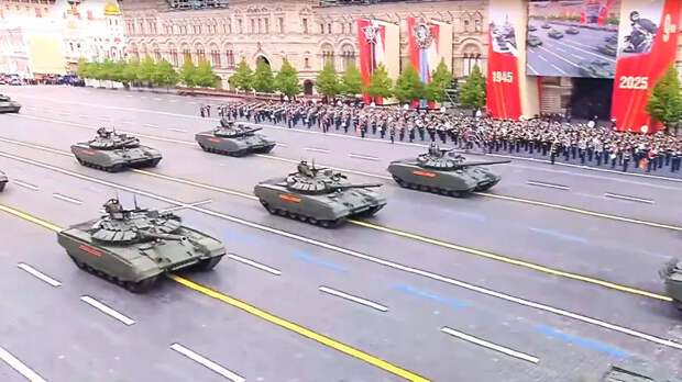 «Дроны будут жужжать»: Киев обещает «задавить» Парад Победы в Москве
